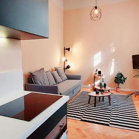 A+ Budapest Downtown Apartments Akacfa Eksteriør bilde