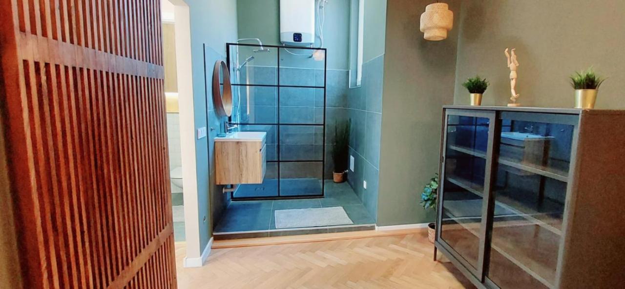 A+ Budapest Downtown Apartments Akacfa Eksteriør bilde